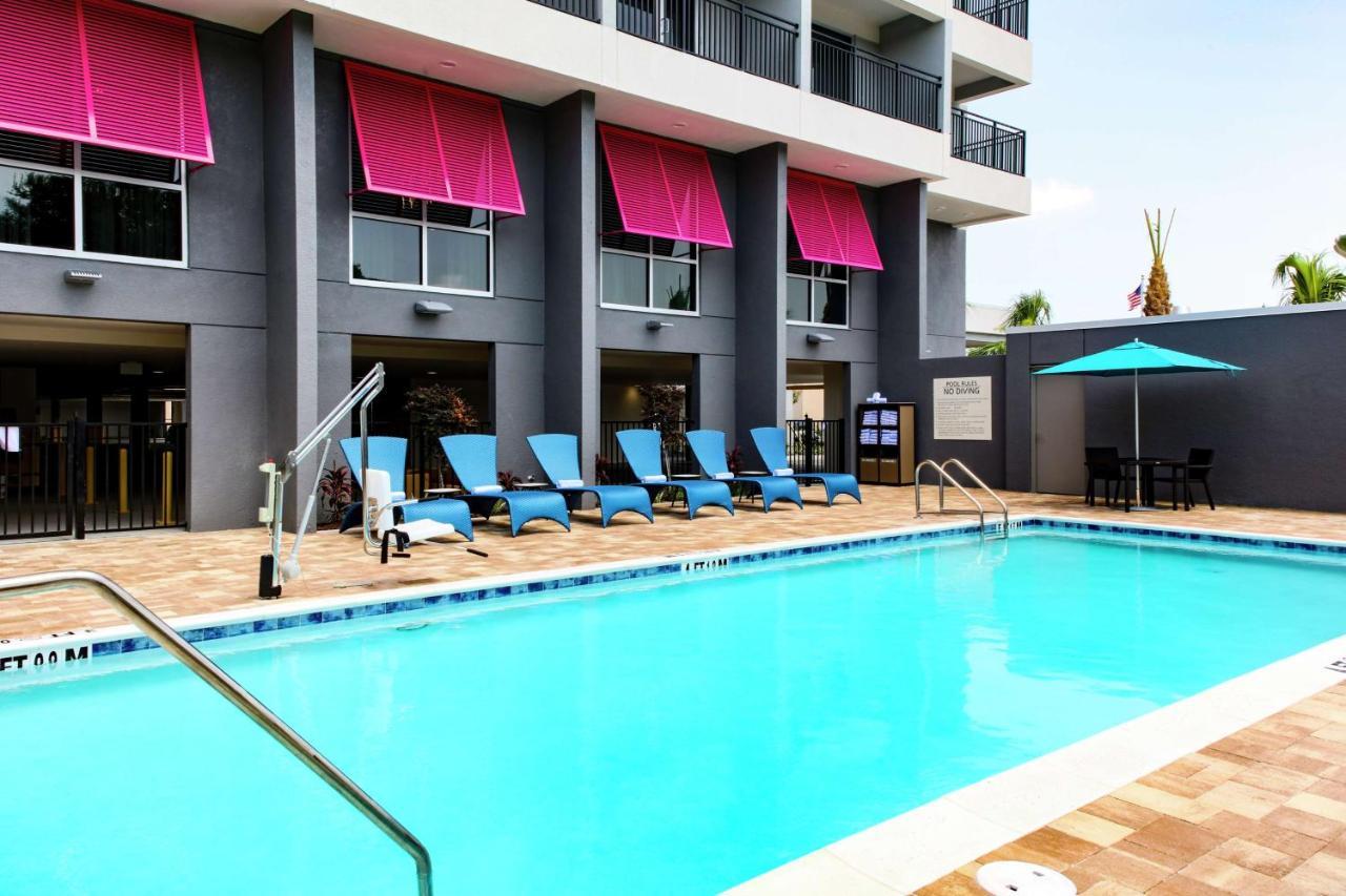 Hampton Inn Dunedin, Fl Exterior photo